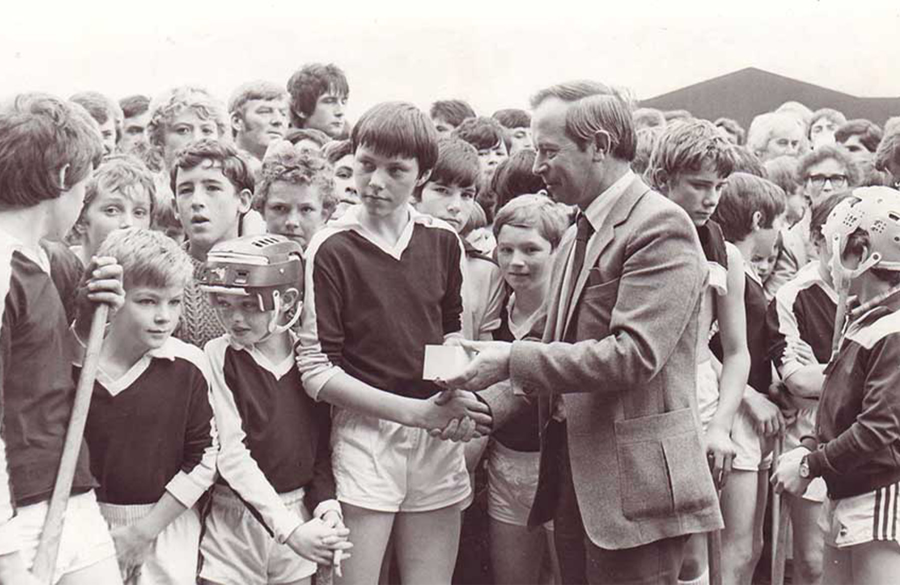 County Under 14 B Hurling Final 1982 Slide background